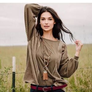 Gimmicks By Buckle Women's Brown Top